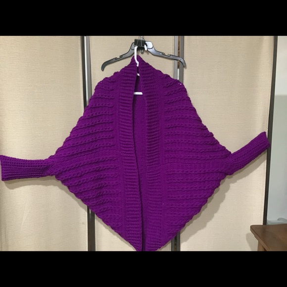 Crocheted cocoon sweater.                     100% acrylic, 100% handmade - Picture 7 of 16